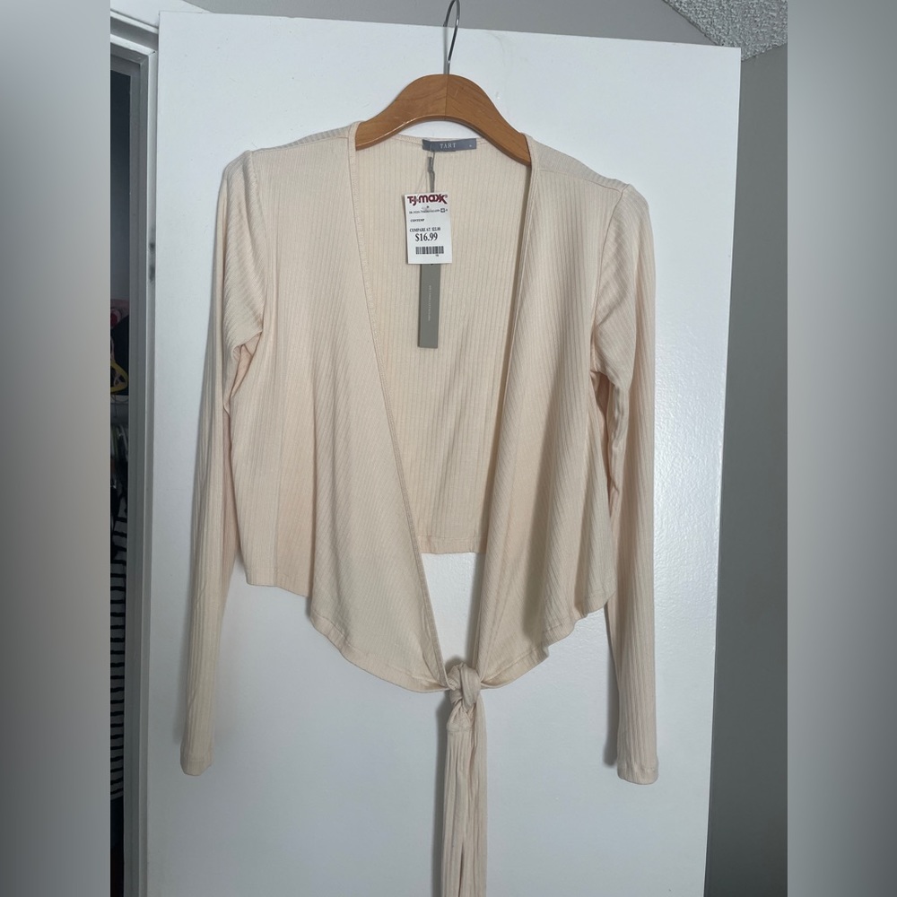 NWT TART COLLECTIONS SWEATER SIZE MEDIUM